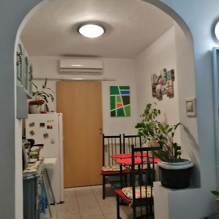 Jorali Apartamento Oradea Exterior foto